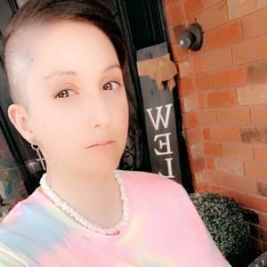 Meet your Posher, Lisa